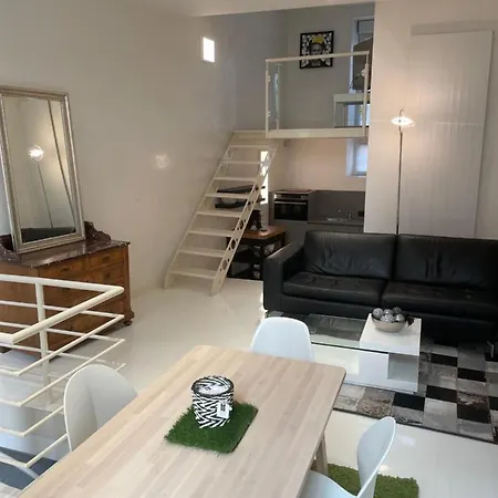 아파트 Loft Center With Parking *